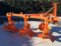 Plow with 3 heads, for 19-30HP Japanese compact tractors, Komondor SER-3 - Implements - Plows
